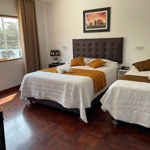Habitación con 2 Camas Individuales